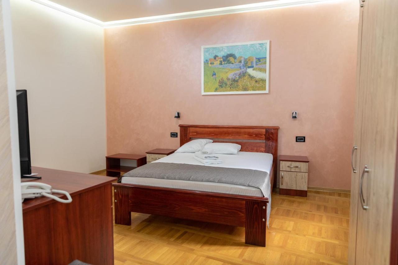 Hotel Kutko Pančevo 외부 사진