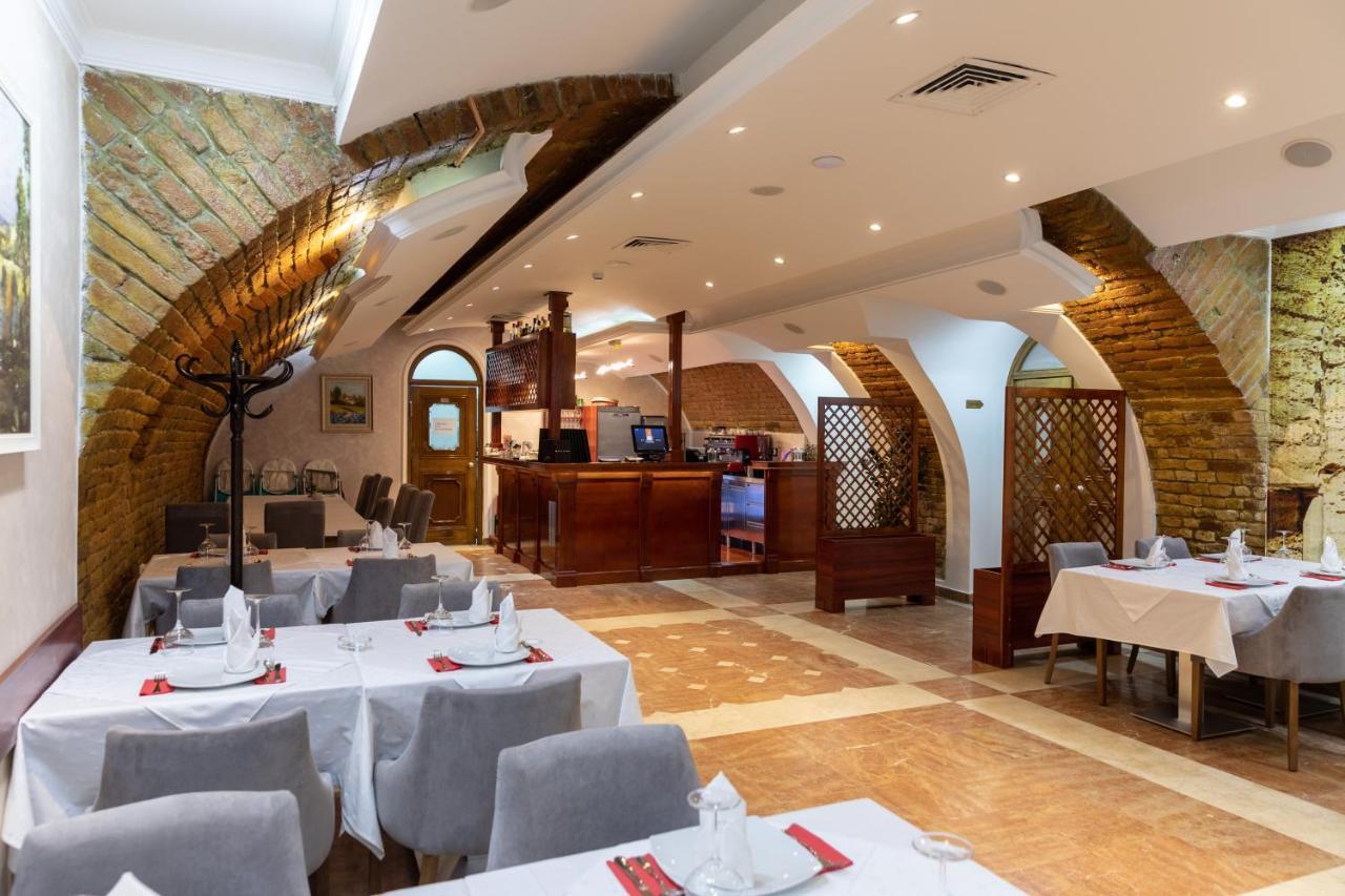 Hotel Kutko Pančevo 외부 사진